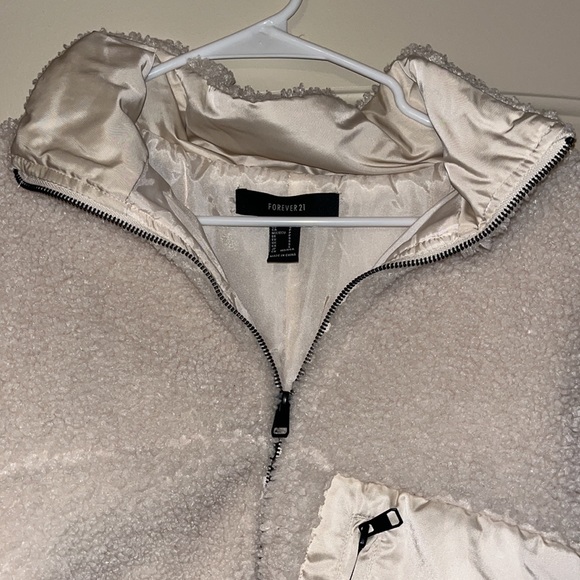 Forever 21 Off white jacket size S brand new - Picture 2 of 2